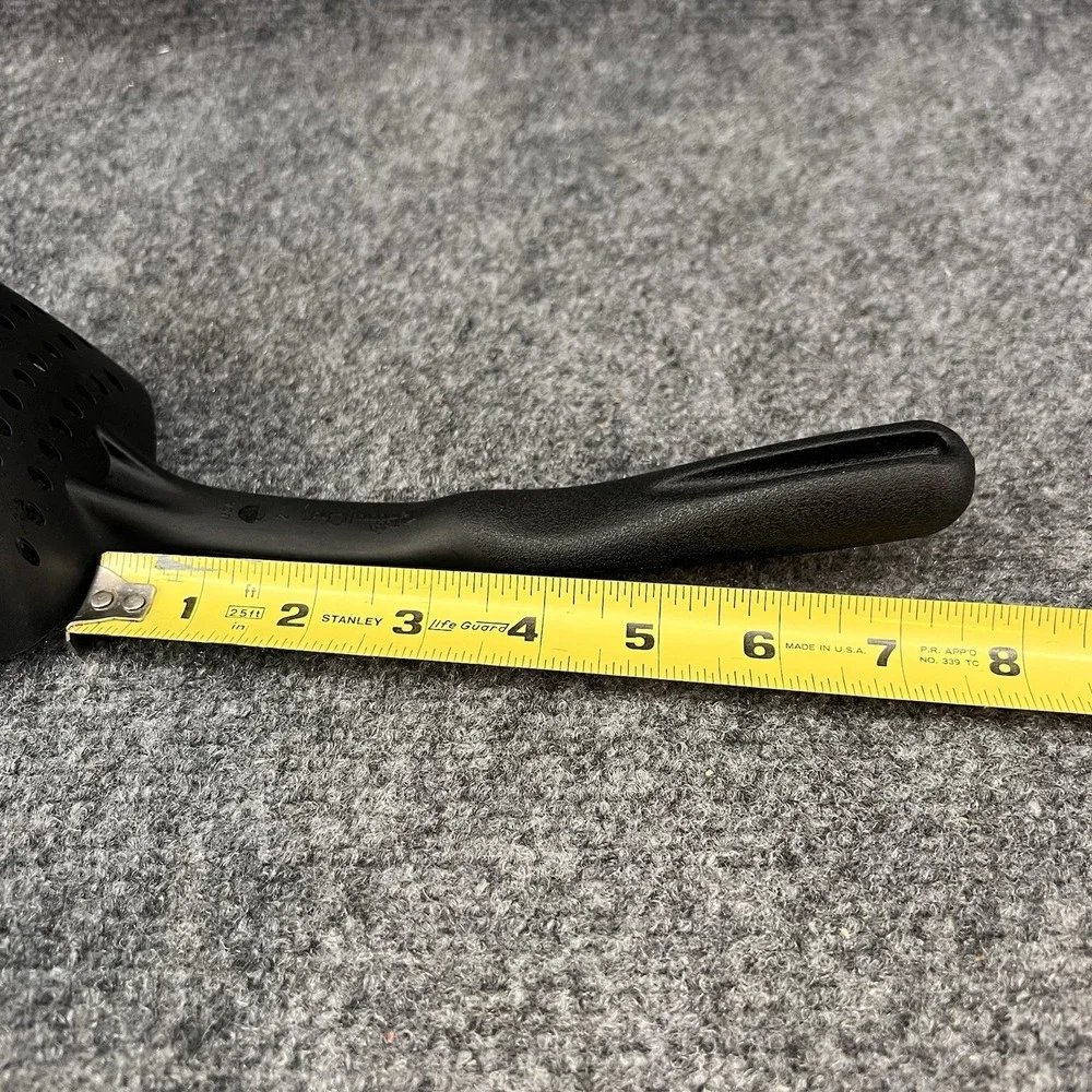 Pampered Chef Scoop 'N Drain Colander Kitchen Scoop Black Utensil 1622 Retired
